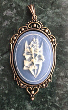 Vintage  Victorian Cameo Old Brass Carved Resine Pin Brooch Pendant