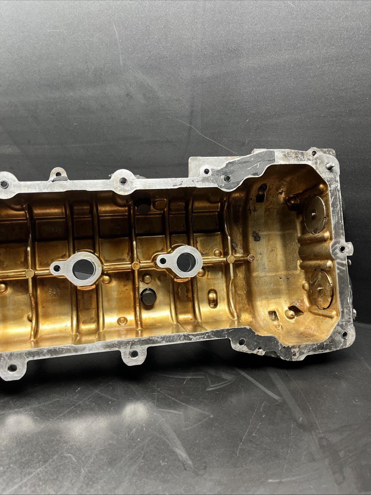 MASERATI GHIBLI 3.0L V6 ENGINE RIGHT CYLINDER HEAD VALVE COVER OEM 2014 - 2024