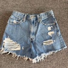Levis High Waisted Mom Shorts Womens Sz 26 Blue Denim Distressed Cutoff Cowgirl