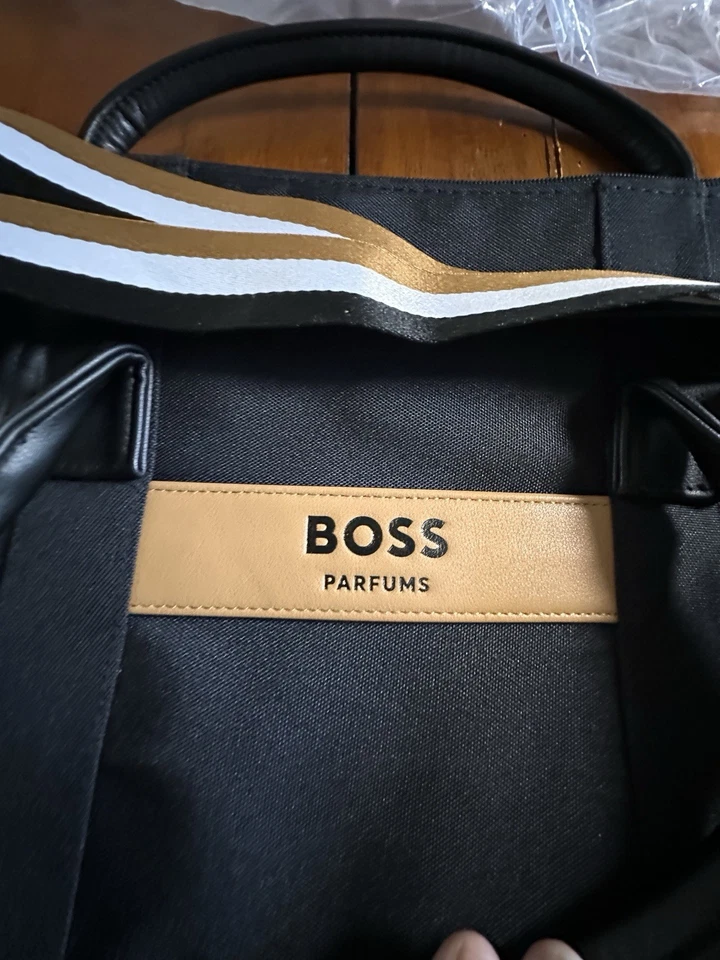 Bolso de Viaje de Fin de Semana Grande de Lona Perfumes Hugo Boss para Hombre Negro Nuevo con Etiquetas Foto 2 de 4