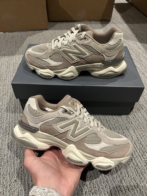 New Balance 9060 Mushroom Arid Stone Size 6.5 U9060ERC - *NEW BUT DAMAGED BOX*