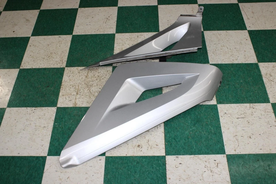 02-13 Avalanche *SCUFFS* Silver Driver Left LH Bed Pair Cladding Trim Panels - Image 4 of 4