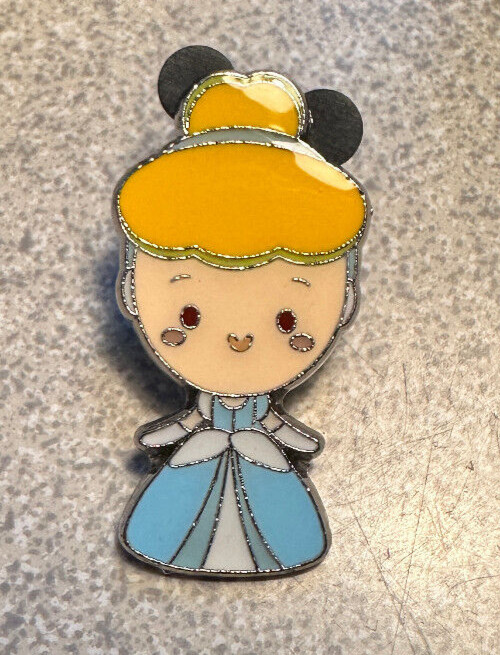 DISNEY PIN CINDERELLA PRINCESS CUTIE SDR SHANGHAI DISNEYLAND RESORT