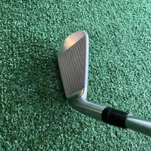Bridgestone J33 FORGED 3-Iron, Stiff S300 TT DG SL Steel, Men's RH +1/2" NICE!! - Picture 4 of 6