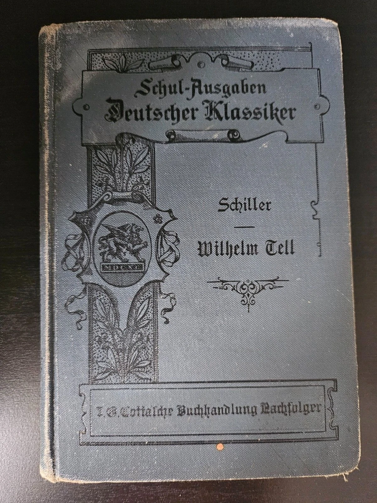 Bild 2 von 12