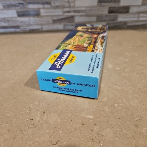 Athearn 4430 Blue Box HO SD40-2 Powered FRISCO #954 DC NIB - Picture 15 of 16