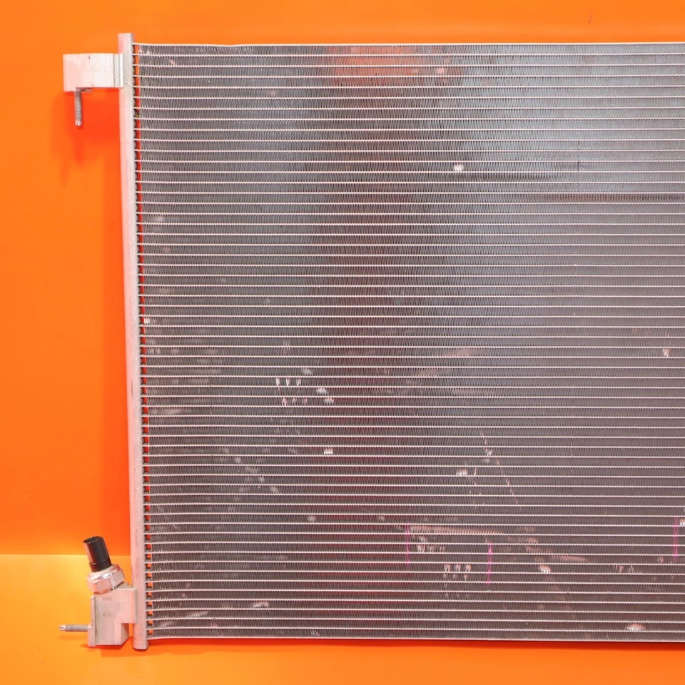 MERCEDES BENZ GT 63 AMG AC CONDENSER 2017 2018 2019 A0995000454 原始设备制造商 — 第 2/4 张图片