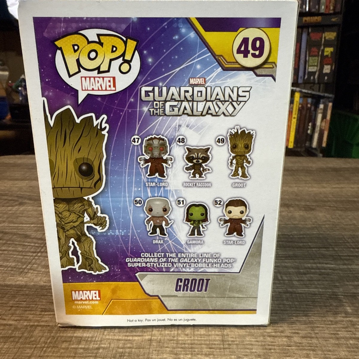 Funko Pop! Vinyl: Marvel - Groot - (Glow) - Loot Crate