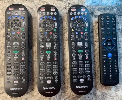 Spectrum - Universal Remote Controls - 3 - UR5U-8780L-TWC - and - 1 - SR-002-R
