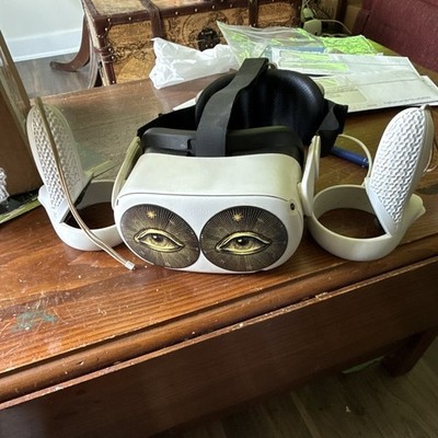 Oculus Quest 2 256GB HAS CONTROL GRIP, BATTERY PACK,VR Headset 120Hz USB-C White