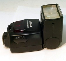 Nikon SB-800 Speedlight Flash for - - -PARTS or REPAIR , Does not work AS IS