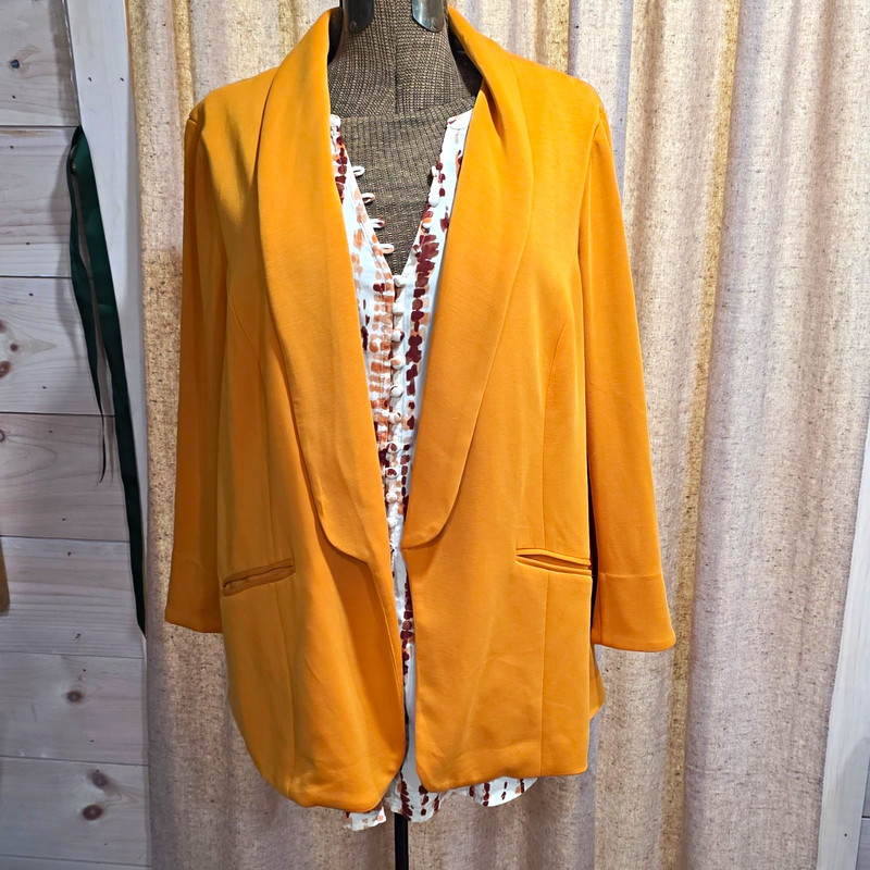 Skies Are Blue Curvy Women’s Plus 2X Solid Yellow Open Front Blazer 3/4