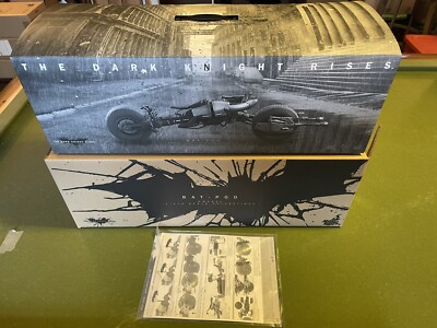 Hot Toys MMS591 The Dark Knight Rises Batman Bat-Pod 1/6 Scale