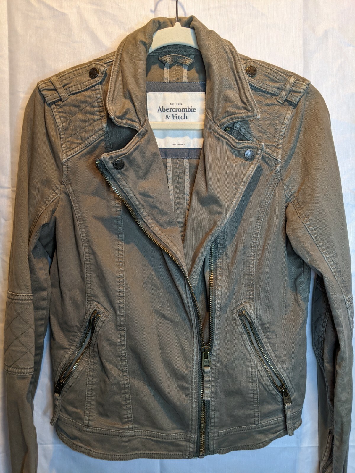 Abercrombie and Fitch Women's Size L 