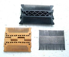VINTAGE HAIR COMB OR ACCESSORY SET - INCLDES US TARIFFS