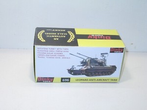 Miniature Dinky Toys Char Leopard - Échelle 1/43 - Incomplet - Réf. 692