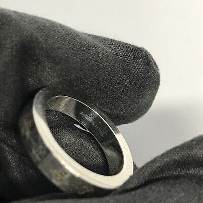 GUCCI silver ring Bee womens size JP 11/ EU51/ US 5.75 GUCCI silver ring Bee womens size JP 11/ EU51/ US 5.75