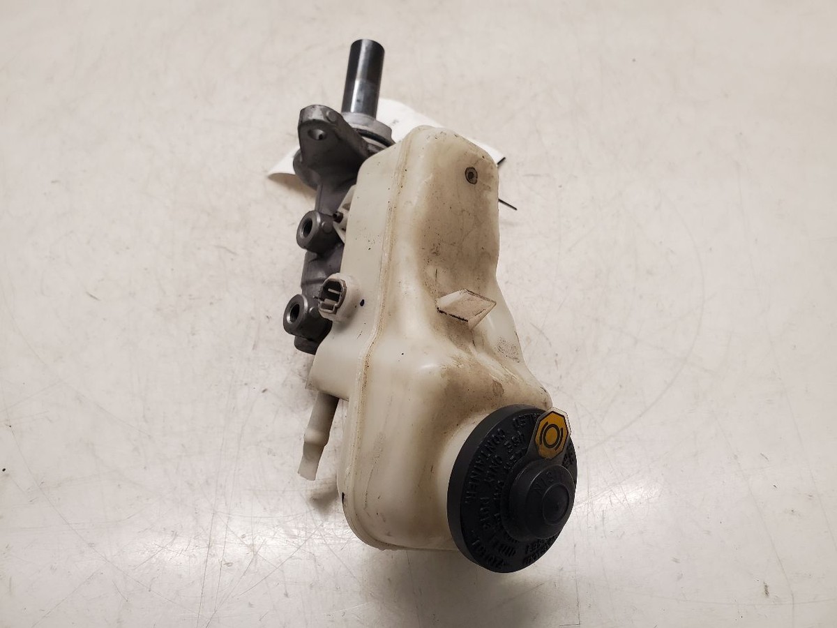 Toyota Corolla, Master Brake Cylinder, 09-12, 1.8L,4CYL, 2ZRFE