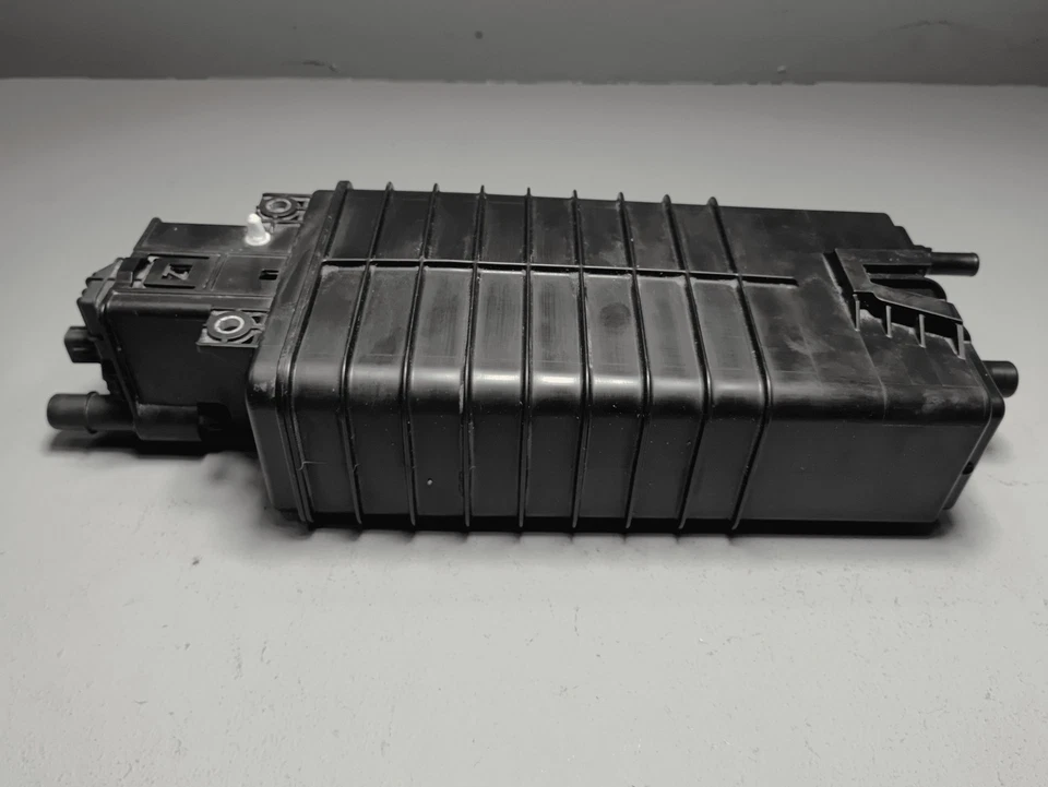 丰田 RAV4 混合燃料蒸汽炭罐带泄漏检测 2019 - 2025 原始设备制造商 — 第 2/4 张图片