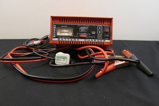 Vintage ABSAAR 12V Car Battery Charger suppling 8A