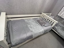 Bunk Bed with Pull-Out Underbed With 2 Mattresses . one Side Of Head Is New