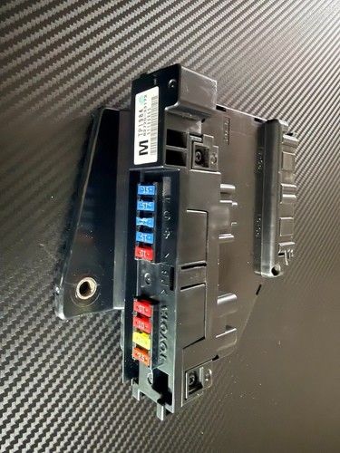 2007 - 2012 Lexus ES350 Junction Block Fuse Box 82720-33172 OEM