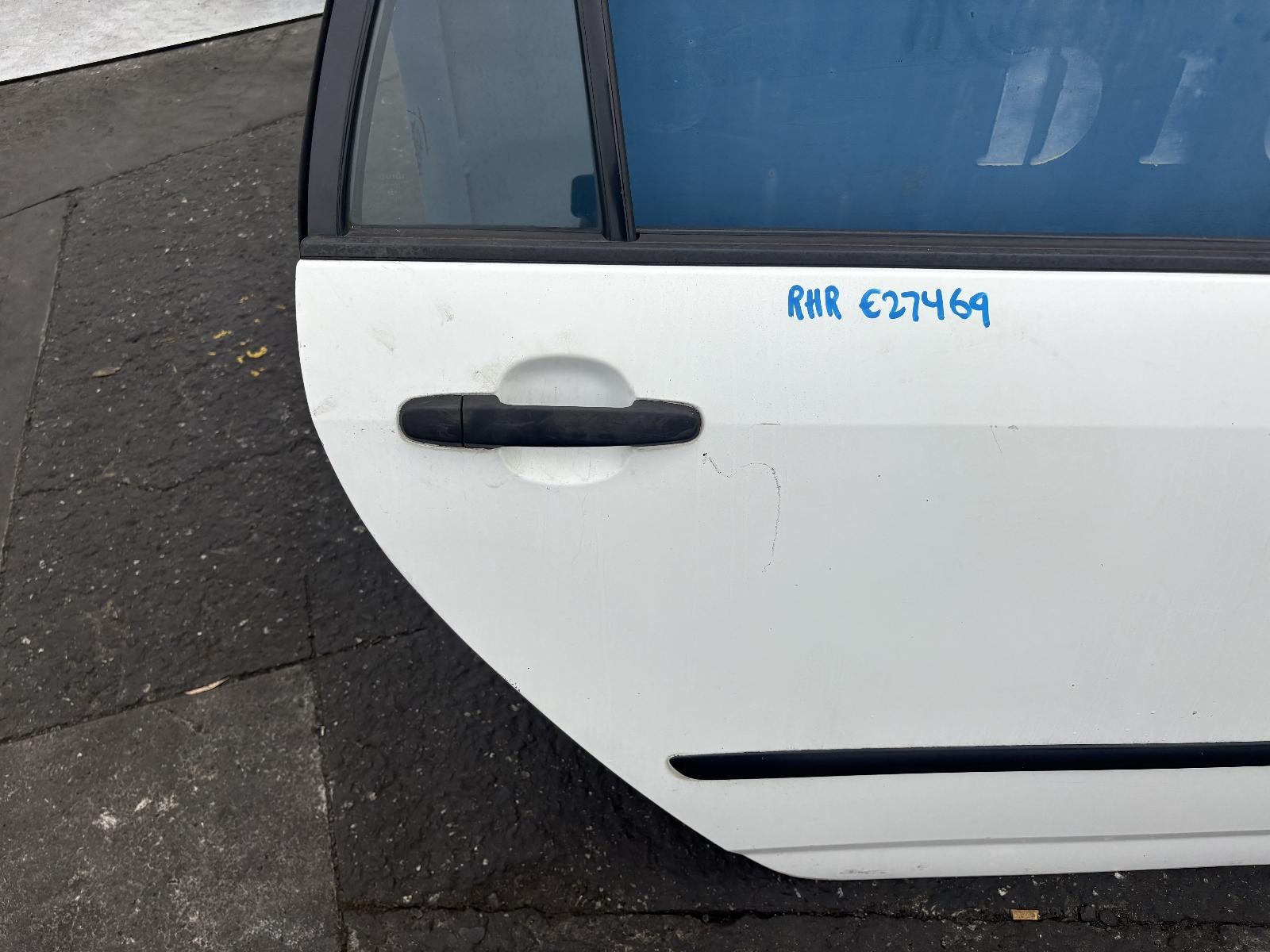 Toyota Corolla Right Rear Outer Door Handle ZZE122 12/2001-06/2007