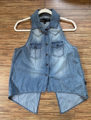 VANS Women s Jeans Top Size Médium Button Up Tank Top Size Medium