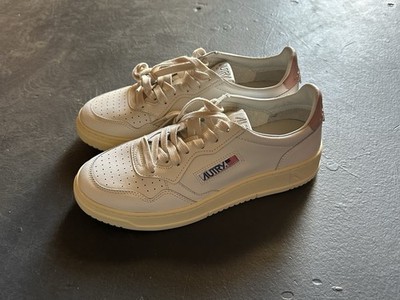 Autry Medalist Low Sneakers