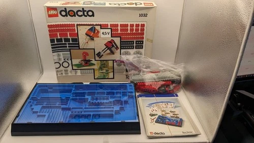 LEGO Vintage 1990 Classic Dacta 1032 Educational Teaching Set 100% Complete +box