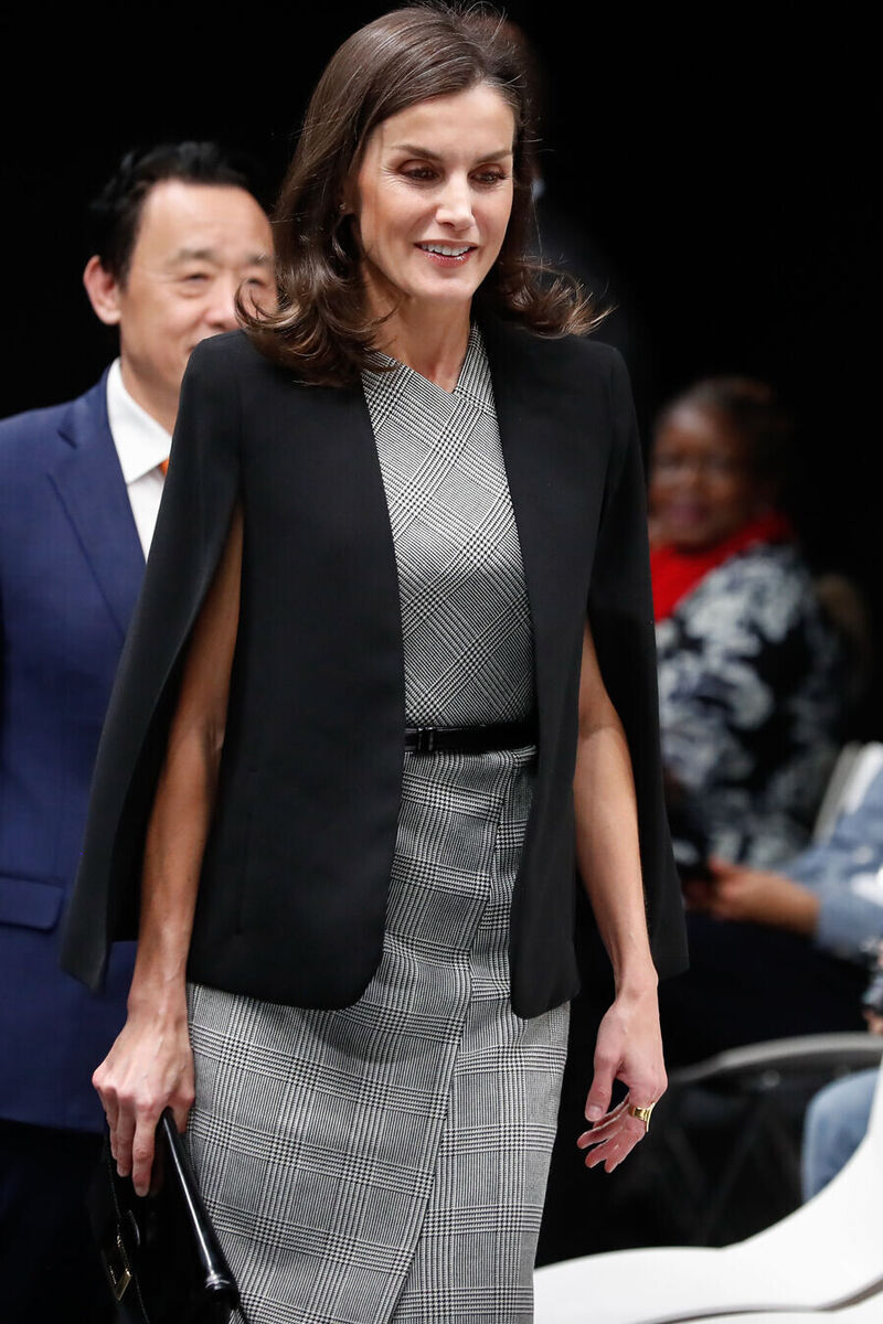 A865 ZARA BLACK CAPE LETIZIA KIMONO PONCHO BLAZER COAT A865 ZARA BLACK CAPE LETIZIA KIMONO PONCHO BLAZER COAT