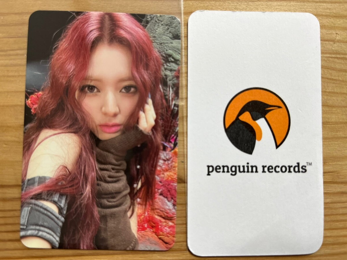 ITZY BORN TO BE LIMITED VER. JYPSHOP POB PHOTO CARD RYUJIN YEJI