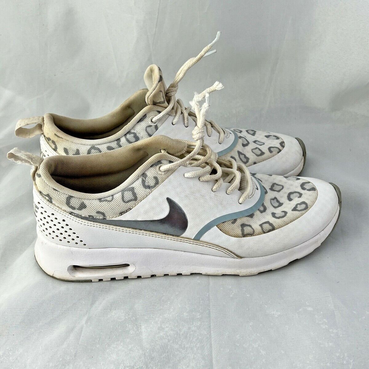 Nike Air Max Thea Running Shoes Womens 8 White Gray Leopard Print 