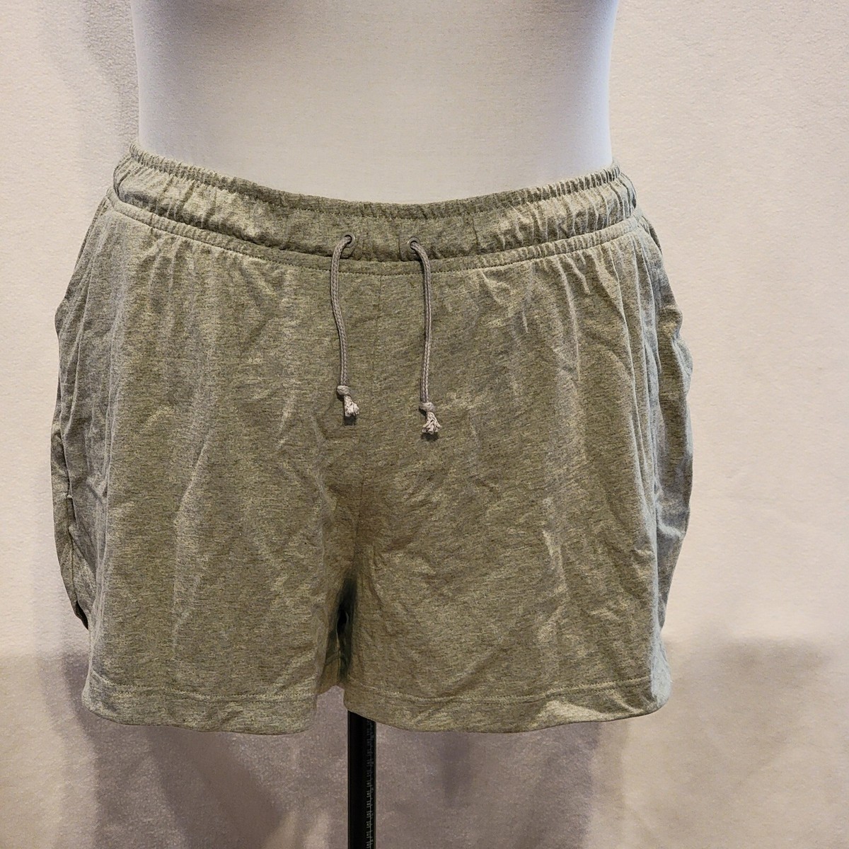 Nike Womens Plus 3x Gray Drawstring Pocketed Jersey Knit Shorts