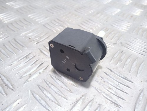 Peugeot 307 2003 Front Right Headlight Actuator UST88579 - Picture 2 of 3