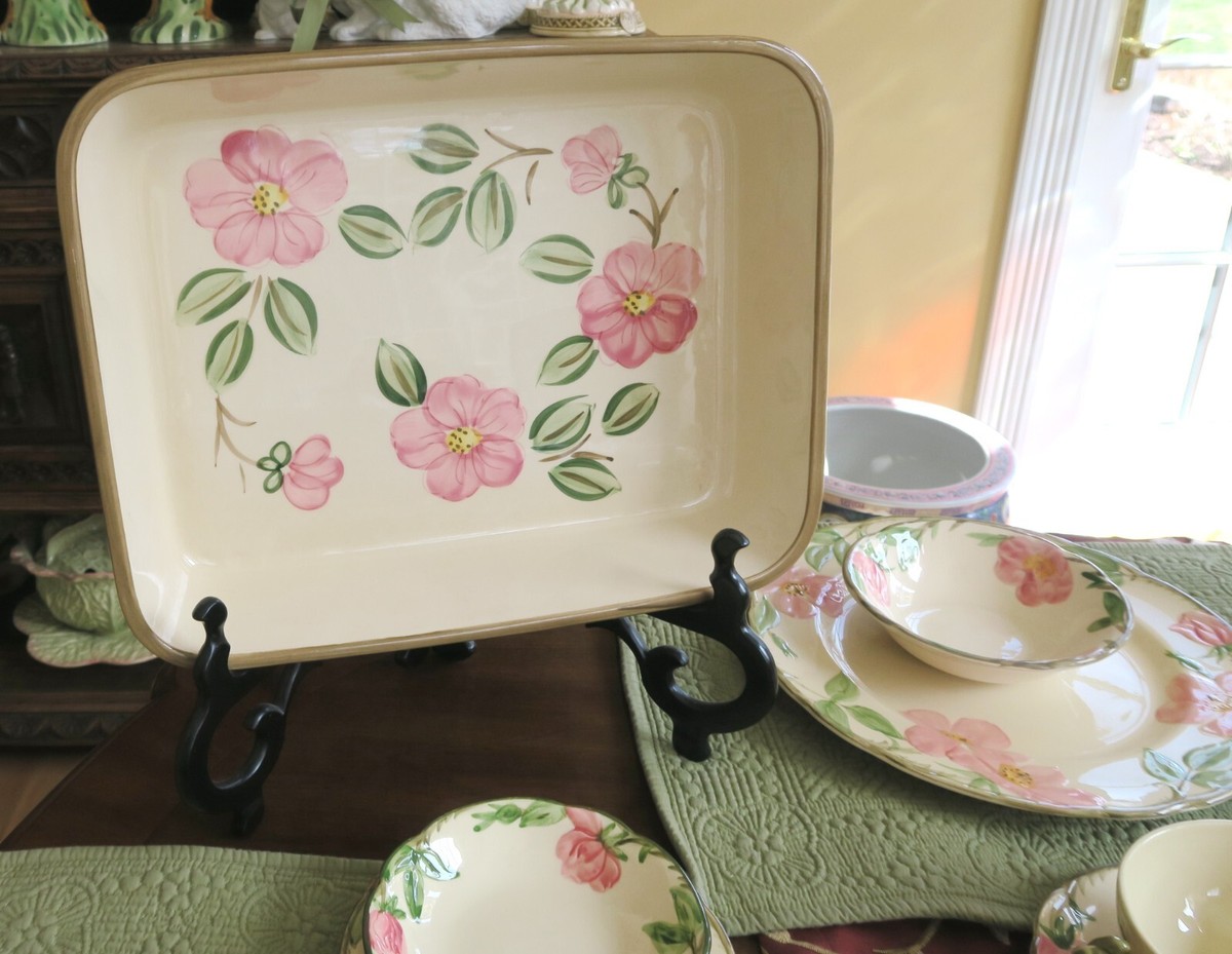 Franciscan Rose Pattern 皿とピッチャーセット Franciscan Rose Pattern 皿とピッチャーセット Desert Rose