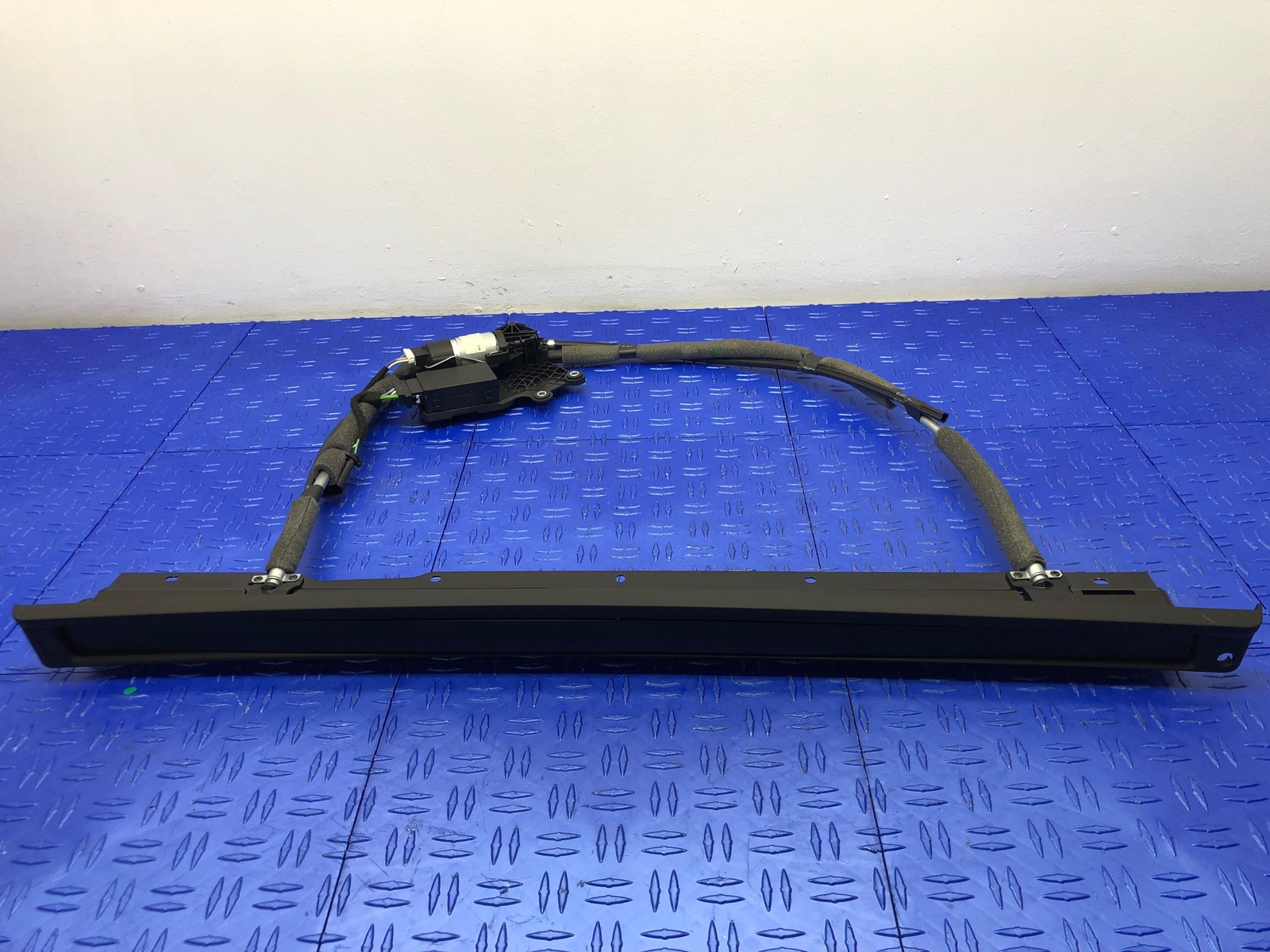 2013-2021 MASERATI QUATTROPORTE M156 RIGHT REAR DOOR SUNSHADE BLIND BLACK OEM