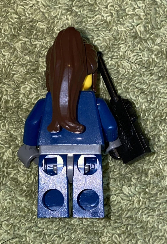 LEGO Minifigure Agent Trace Figure & Walkie - Image 3 of 4