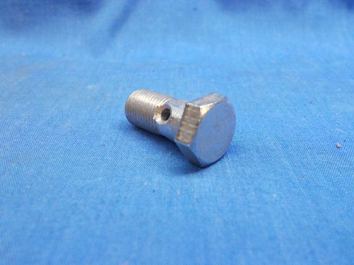 Yamaha 90401-10006. OEM Petcock Union Bolt. Fits Yamaha YDS2 YDS3