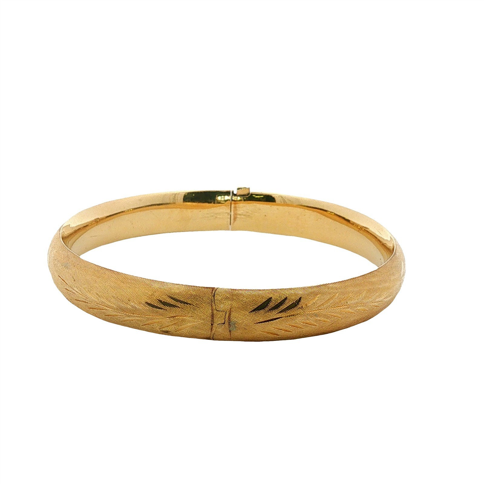 Vintage 14k Yellow Gold Hinged Bangle with Engraved Leaf Pattern 7
