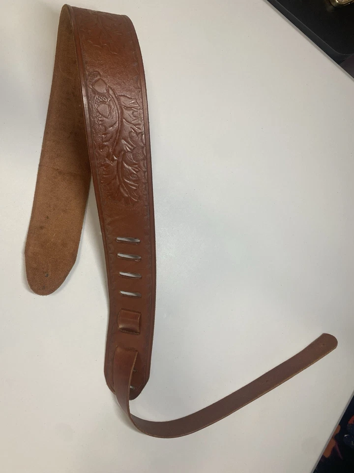 Correa de guitarra de cuero mecanizado hecha a mano hecha a mano hojas únicas bellota Foto 2 de 4