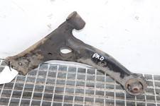 TOYOTA PRIUS Hatchback W2 Bras de Suspension Inférieur Avant Droit 20247847