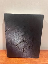 2015 Bloodborne Collector's Edition Hardcover Strategy Guide Book - Future Press