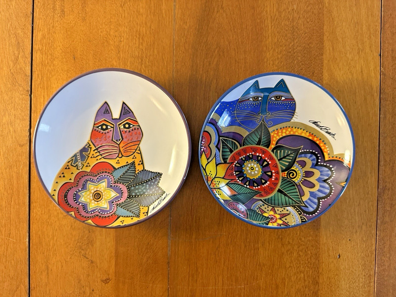 2 LAUREL BURCH Small Plates TRINKET DISH Ceramic CARLOTTA CAT