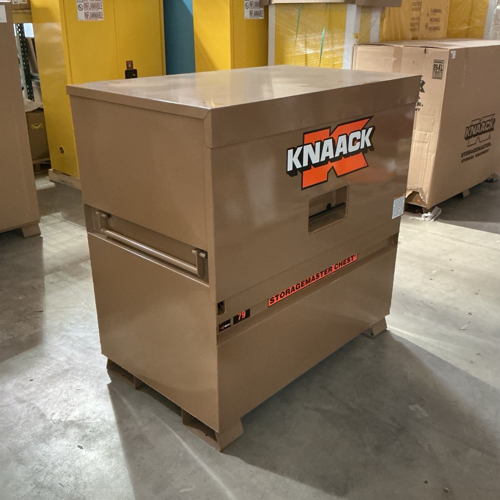 KNAACK 79-KL Piano-Style Jobsite Box 48" W x 30" D x 49" H 36.2cu ft