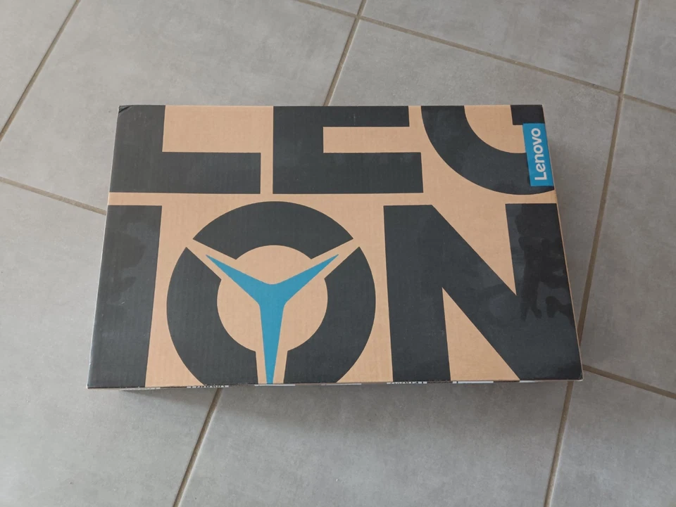 Lenovo Legion 5 15ACH6H 15,6" (512Go SSD, AMD Ryzen 5 5000 Serie, 4,20 GHz, 8Go, - Photo 1/4
