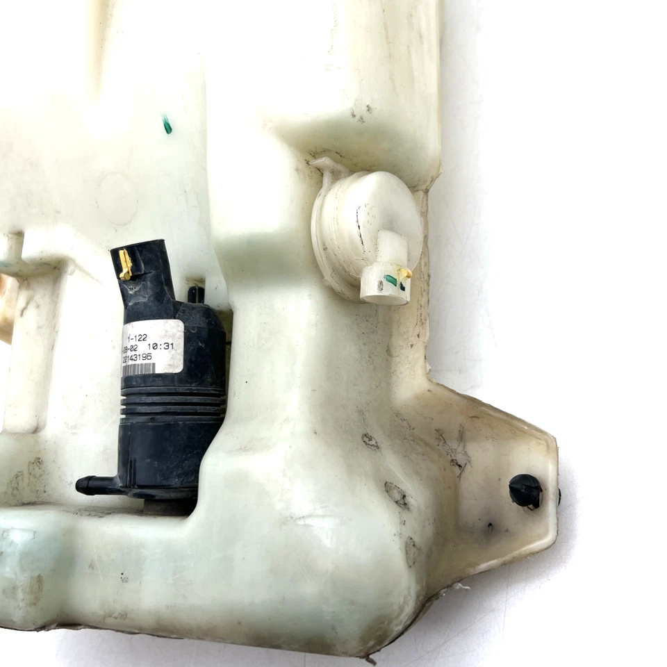 Резервуар омывателя ветрового стекла GM 15073651 с насосом Chevy Venture Pontiac Montana - Изображение 3 из 4