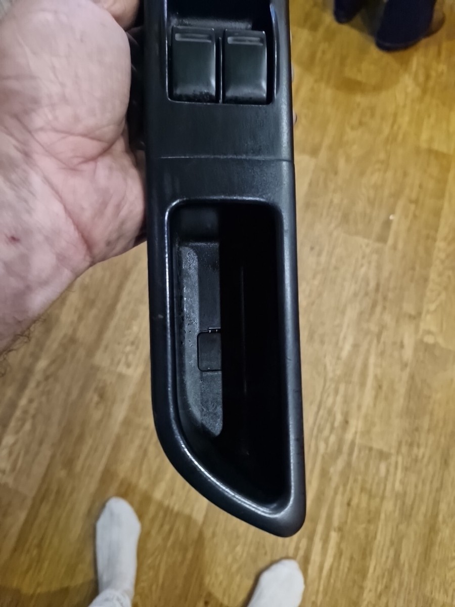 FOR SUBARU FORESTER SG5 SG9 XT OSF DRIVERS DOOR WINDOW SWITCH PACK