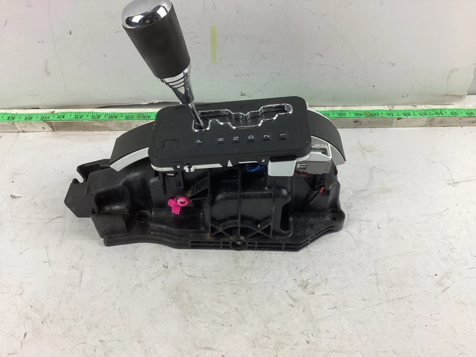 Jeep Liberty 2008-2012 palanca de cambios automática 52125433AE fabricante original Foto 2 de 4