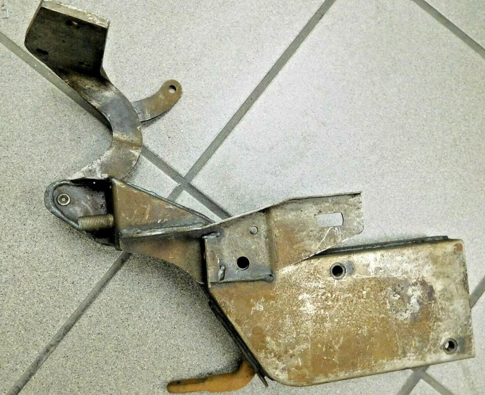 JS678 - NOS Bisagra de capó derecha - Jaguar XJ6C/XJ12C con conversión de parachoques Euro Foto 3 de 4